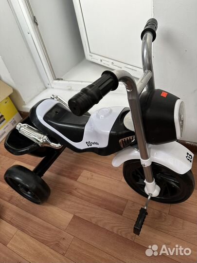 Трехколесный велосипед