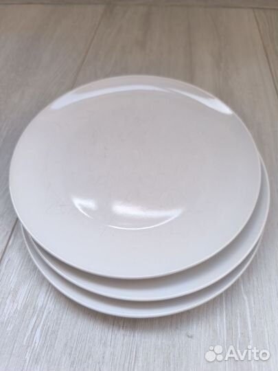 Тарелки и кружки Икеа