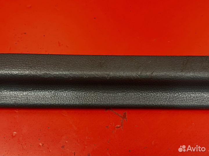 Накладка порога задняя правая 4Runner 130