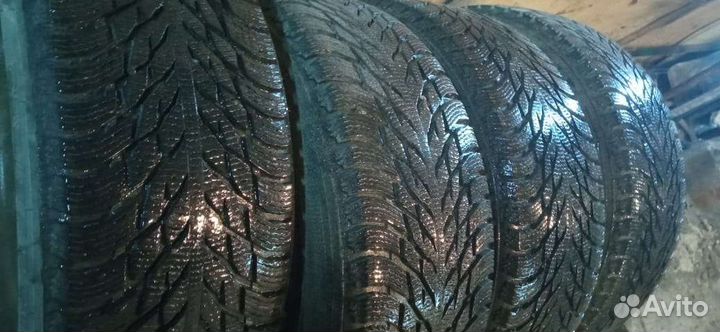 R20 Nokian Tyres Hakkapeliitta CR3 255/55, PCD 5x112 DIA 66.6