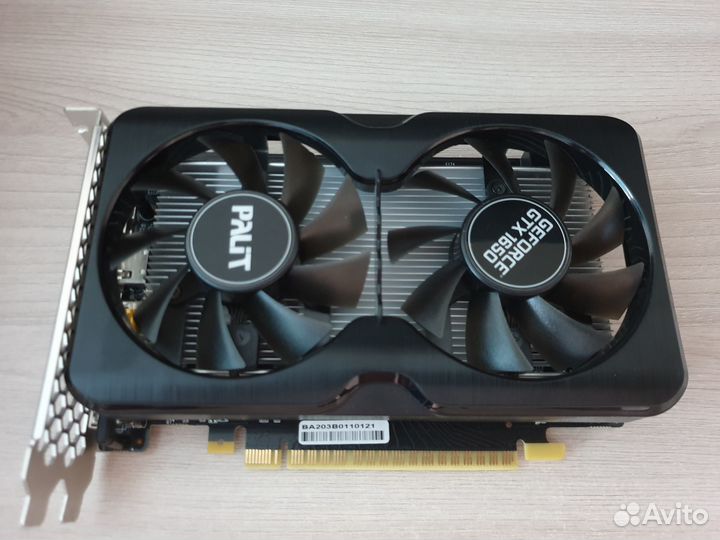 Видеокарта GTX1650 4GB