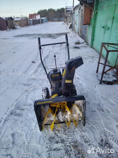 Снегоуборщик бензиновый бу