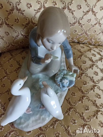 Фарфоровая статуэтка Lladro оригинал