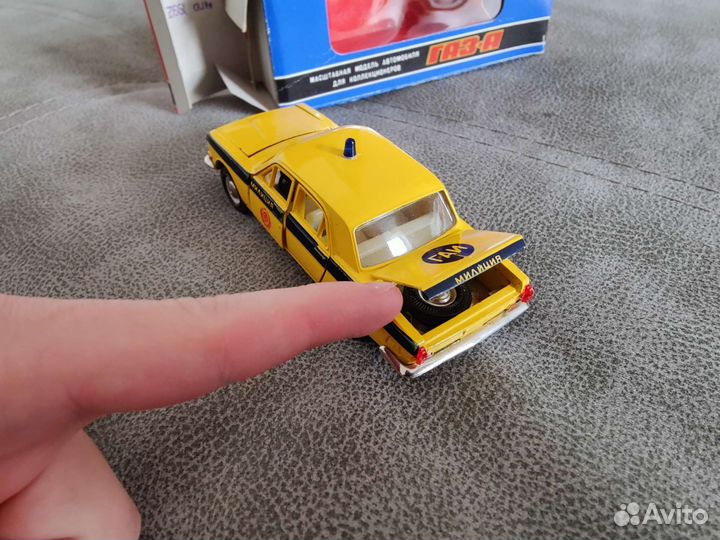 Газ-24 1:43 номер А26 СССР