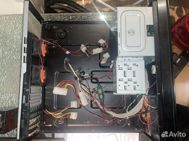 Корпус компьютерный DeskTop Thermaltake DH202 ATX