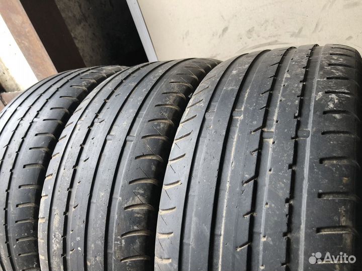 Viatti Strada Asimmetrico V-130 225/45 R17