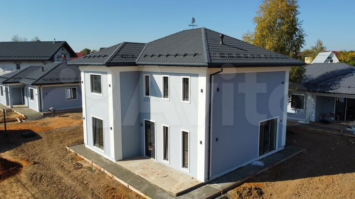 Дом 184 м² на участке 5 сот.