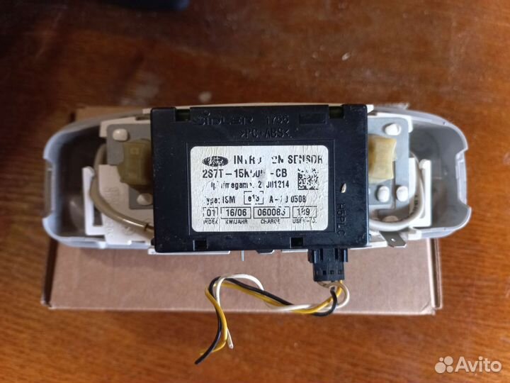 Плафон освещения салона ford focus 2