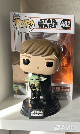 Фигурки Funko Pop Luke Skywalker Grogu 482