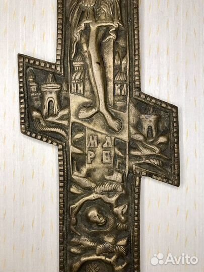 Большой старинный напрестольный крест 19 в