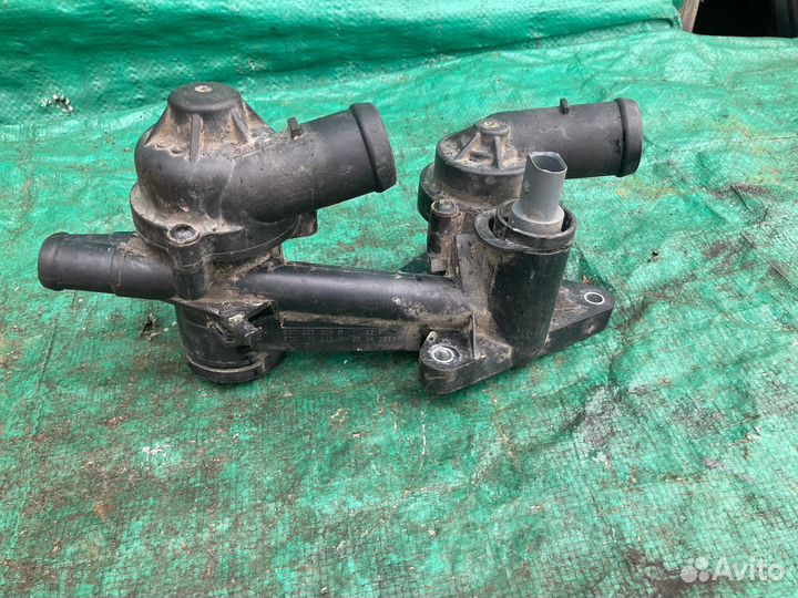 Корпус термостата Volkswagen Polo 2012 года