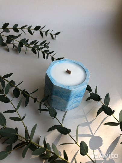 Соевая свеча в гипсовом подсвечнике