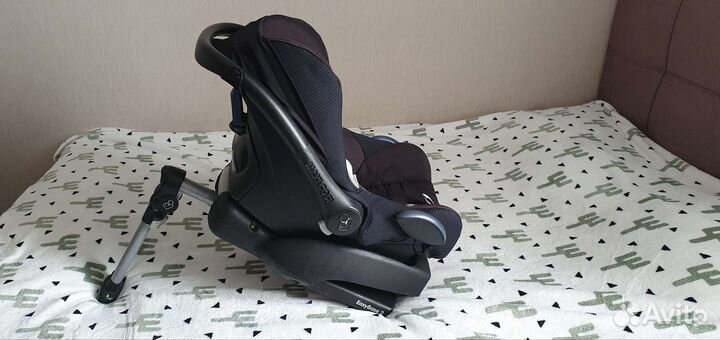 Автолюлька maxi cosi cabriofix с базой