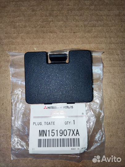 Заглушка багажной двери MN151907XA