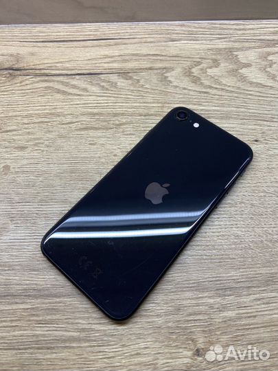 iPhone SE (2020), 64 ГБ