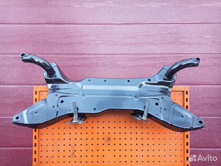 Балка рычаг Mitsubishi Outlander xl