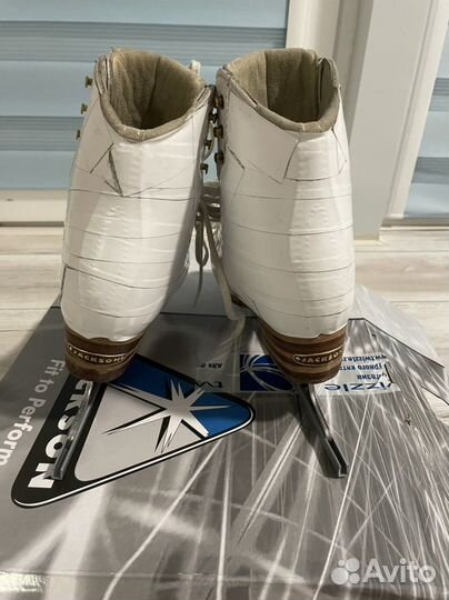 Фигурные коньки jackson freestyle