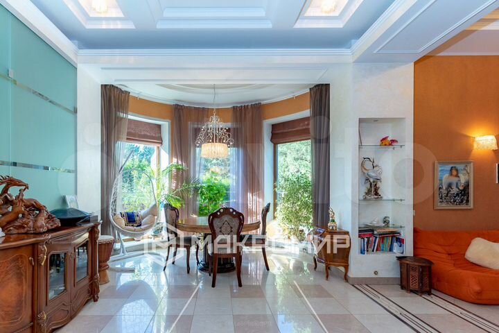 Коттедж 324,4 м² на участке 24,5 сот.