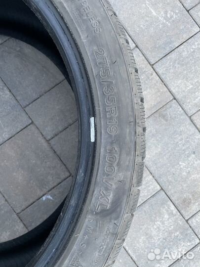 Pirelli P Zero 275/35 R19