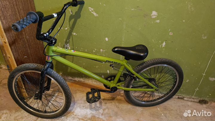 Трюковой велосипед BMX