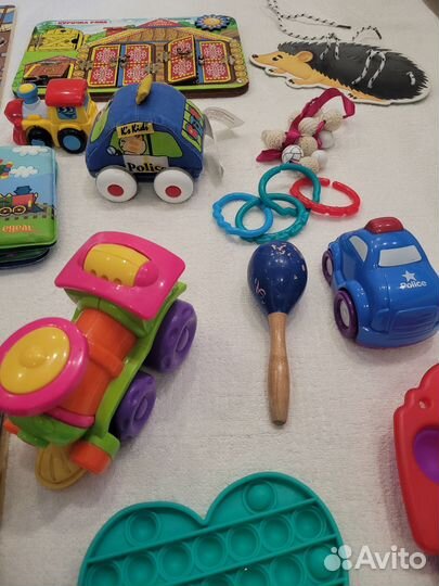 Книги игрушки пакетом