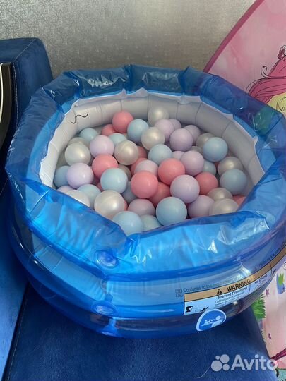 Сухой бассейн с шариками