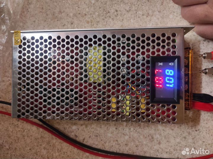 Блок питания 12v 8,3А(10,7-14,5v)