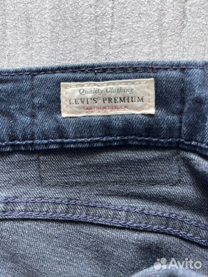 Джинсы levis