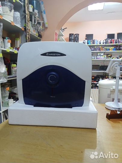 Электрический водонагреватель Ariston R15