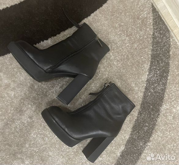 Зимние ботильоны 38