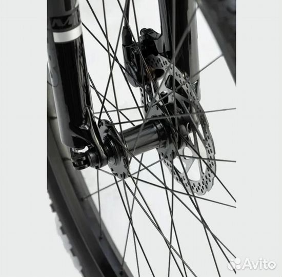 Велосипед горный скоростной двухподвес GT 513