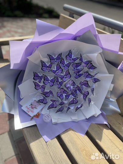 Букет из светящихся бабочек