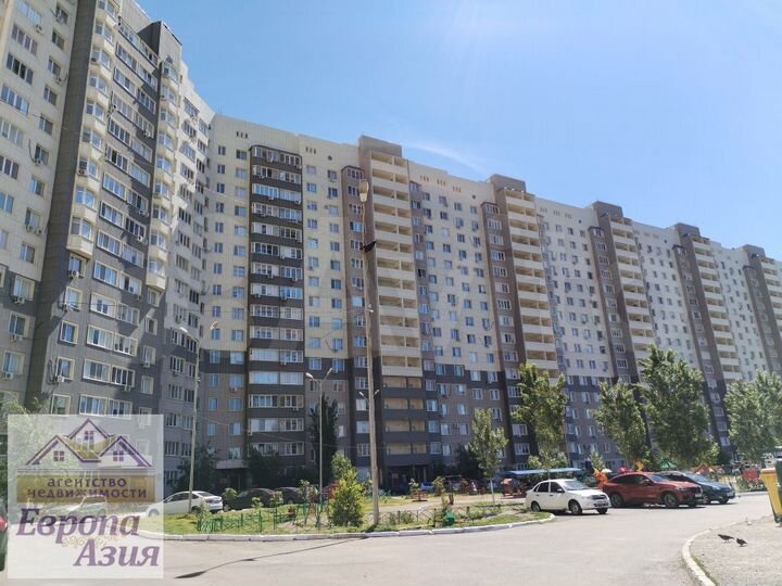 2-к. квартира, 66 м², 1/17 эт.