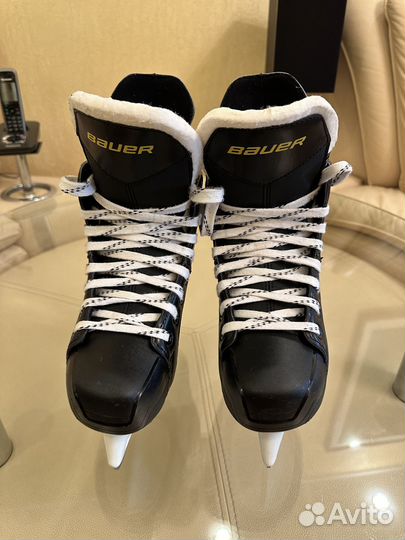 Хоккейные коньки Bauer supreme S140 размер 38.5