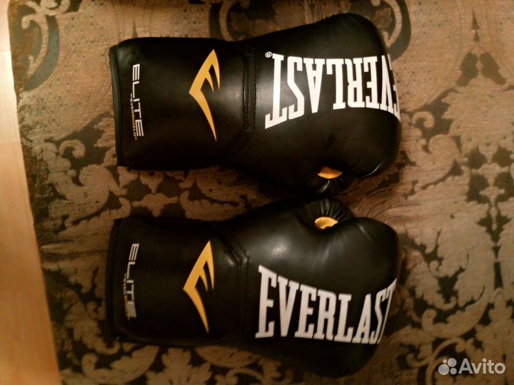 Боксерские перчатки everlast