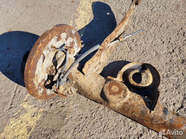 Балка задняя на Mazda MPV