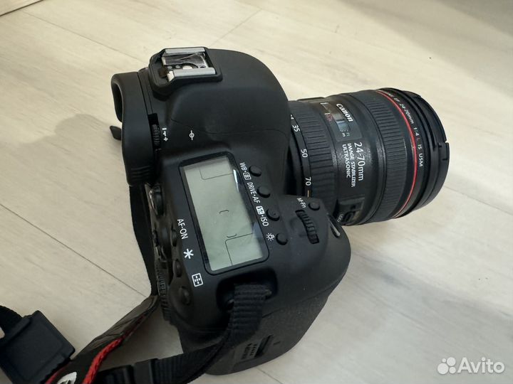 Фотоаппарат зеркальный Canon EOS 5D Mark IV Body