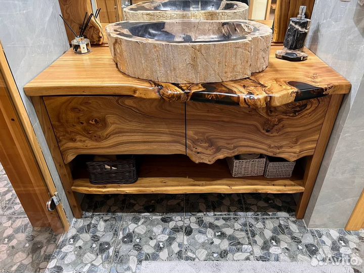 Тумба из массива дикого карагача на заказ