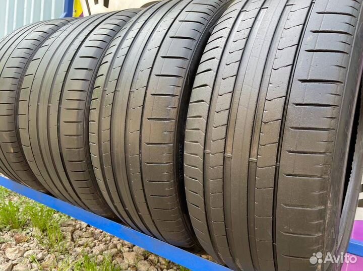 Pirelli P Zero PZ4 245/45 R20