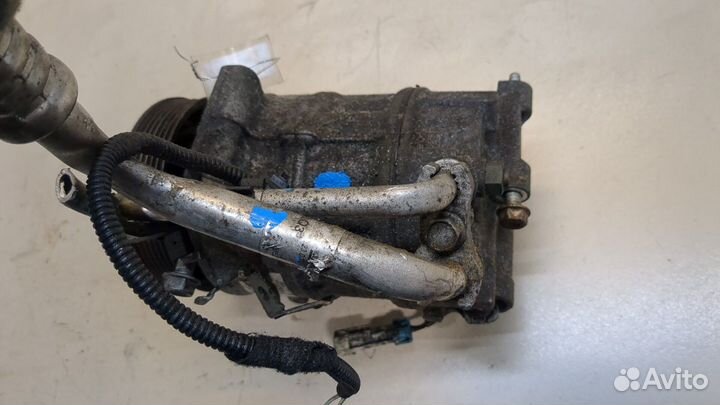 Компрессор кондиционера Opel Insignia