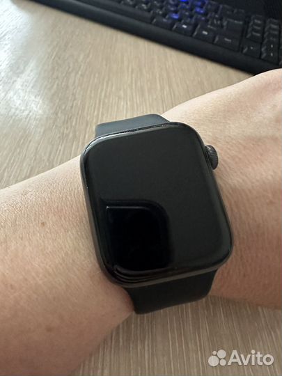 Часы apple watch 4 44 mm