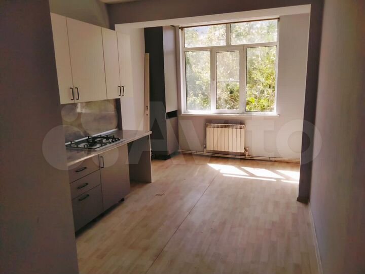 1-к. квартира, 40 м², 1/10 эт.