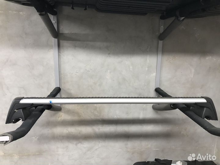 Продаю поперечеы оригинал volkswagen оригинал