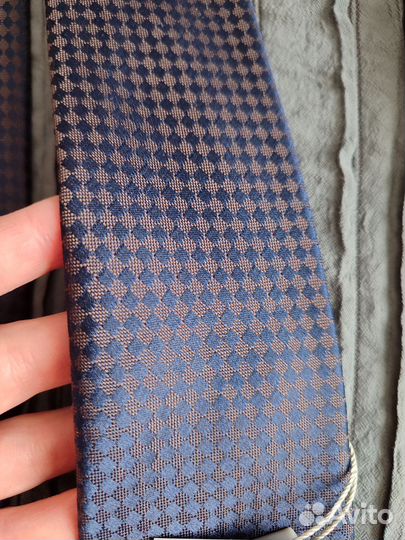 Галстуки фирменные