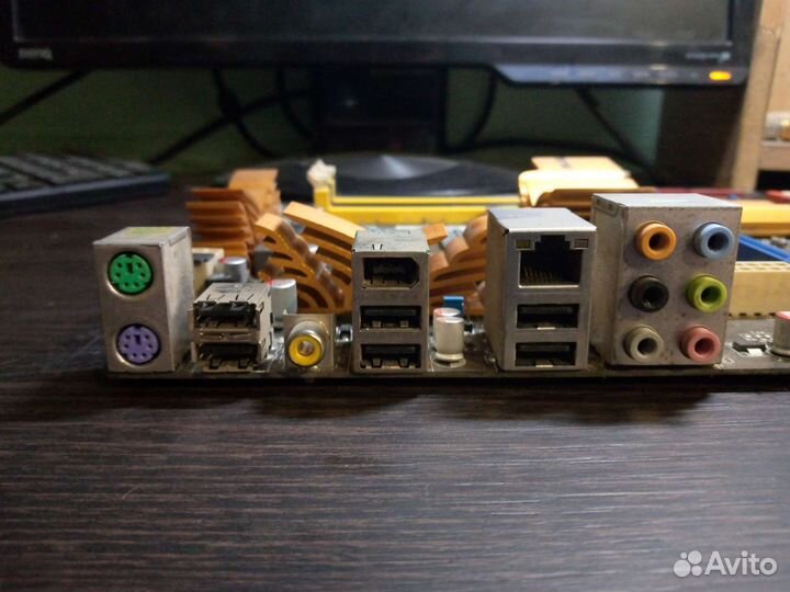 Материнская плата asus P5Q Green