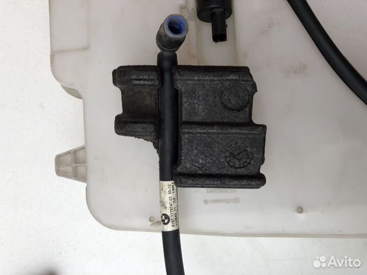 Бочок омывателя бмв ф10 ф07