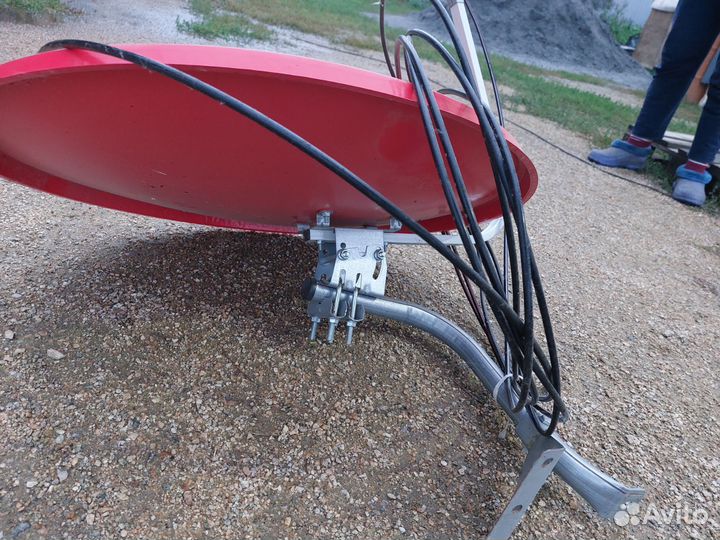 Спутниковая тарелка МТС