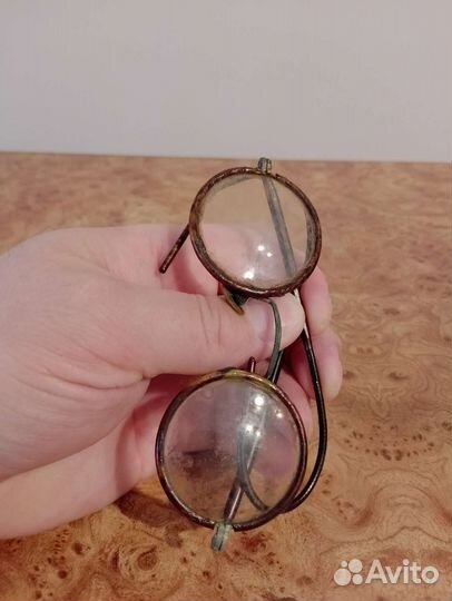 Старинные очки