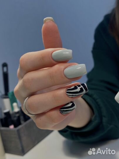 Маникюр /педикюр