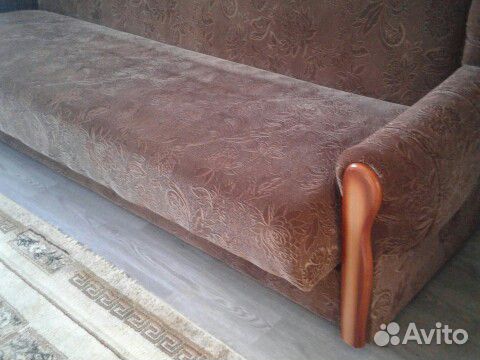 Диван